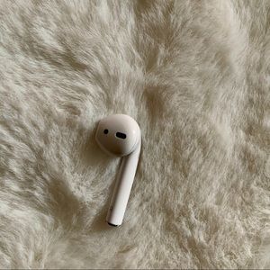 Apple AirPods (Right Side)